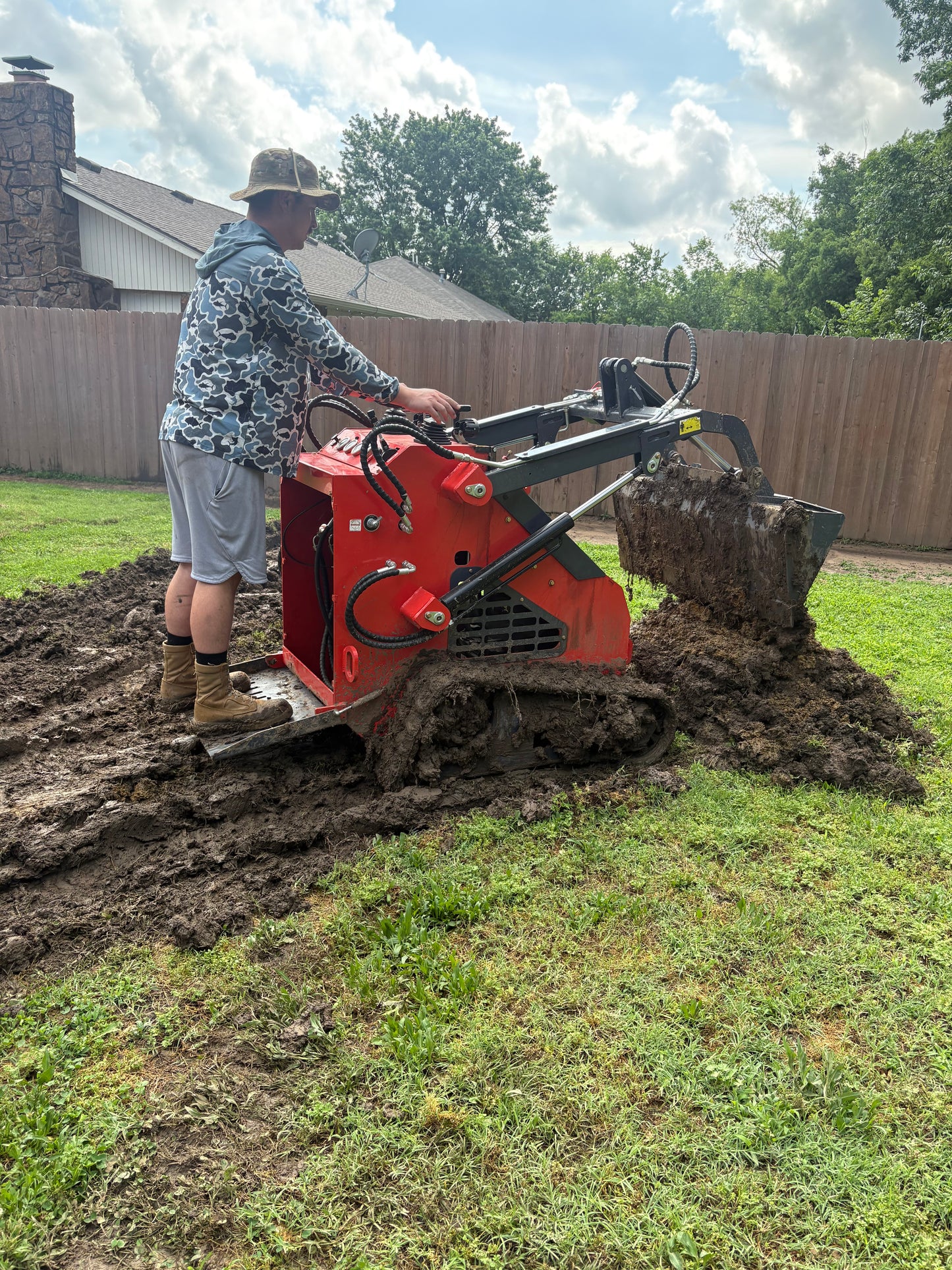 Mini loader