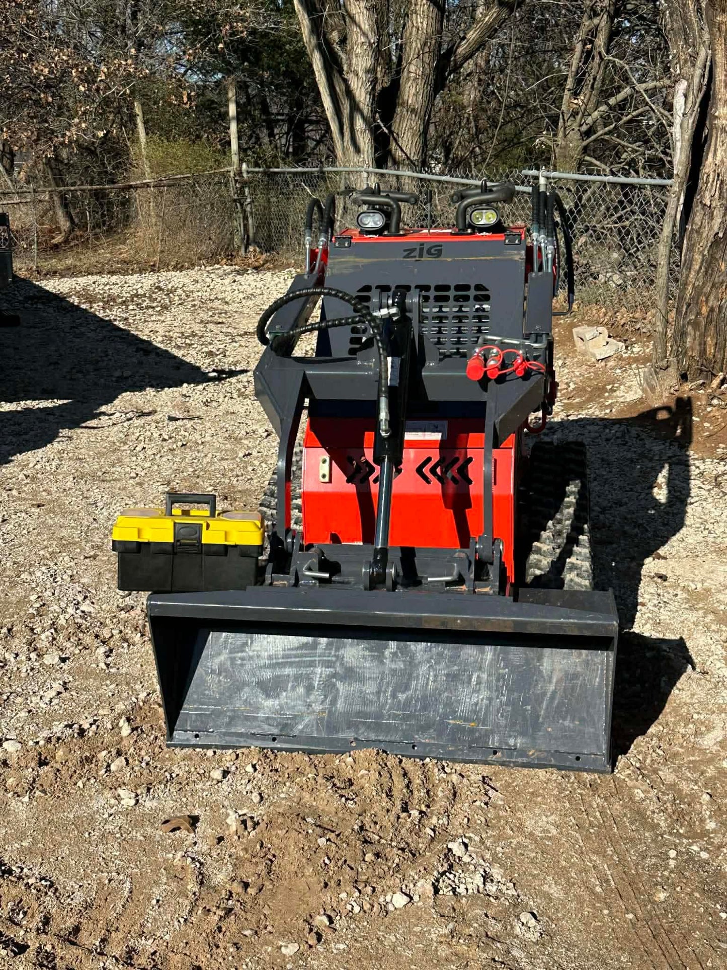 Mini loader